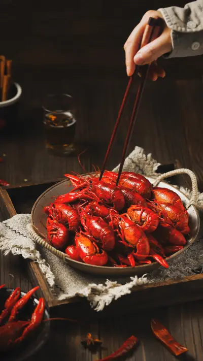 People with heavy mouth pay attention to 9