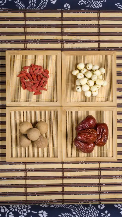 Weekend showcase red date silver ear lotus seed soup - Screenshot 1