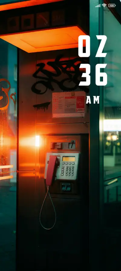 Phone Booth - Screenshot 1
