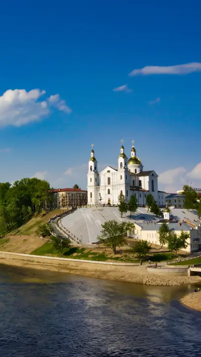 A country of beautiful women 56