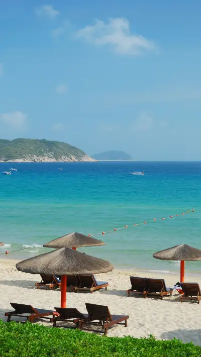 One color of sea and sky - Screenshot 1