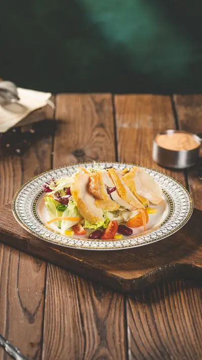 Light eating has become a dietary trend among whitecollar