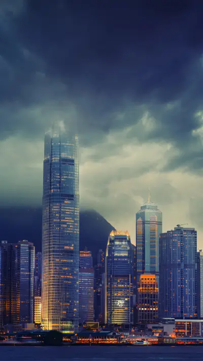 Bustling city - Screenshot 1