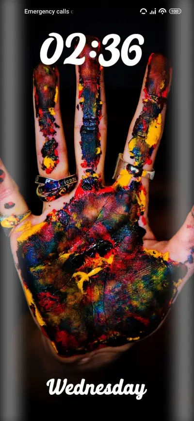 Holi hand