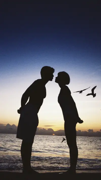 The celebrity kissing scene is really exciting - Screenshot 1