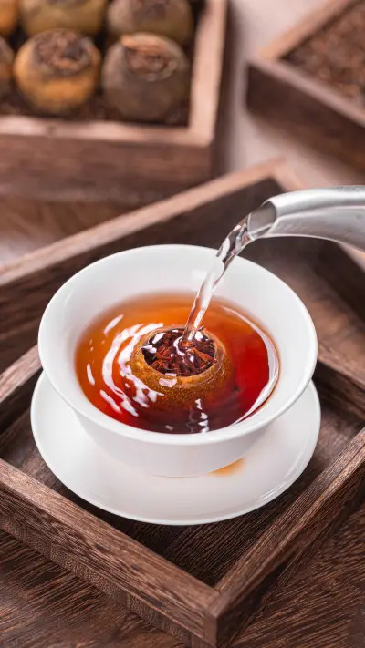 Little green tangerines are bitter and astringent when