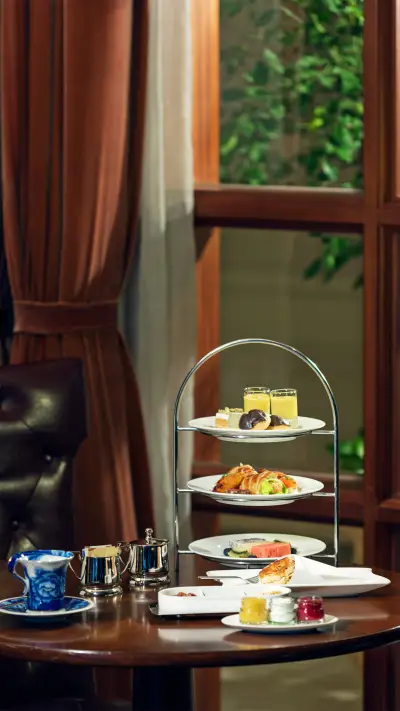 How to eat afternoon tea 2