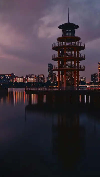 photo-1560191254-04fff2f0a9a7