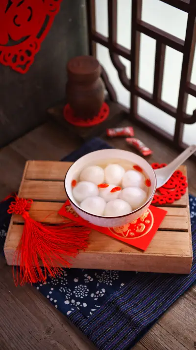 Yuanxiao Filled round balls made of glutinous riceflour for