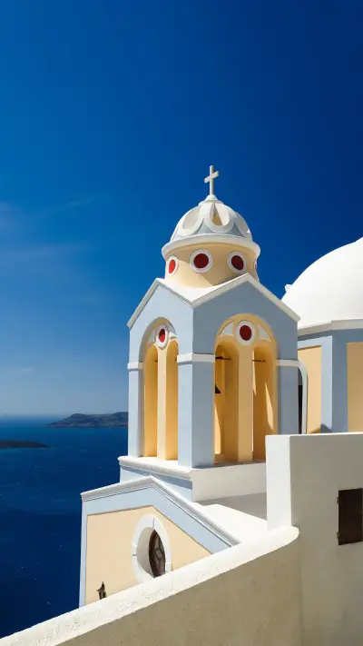 Chinese tourists traveling abroad