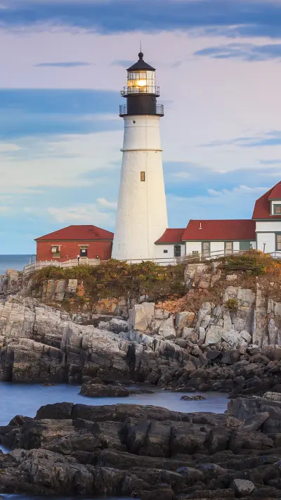 Distant lighthouse-03