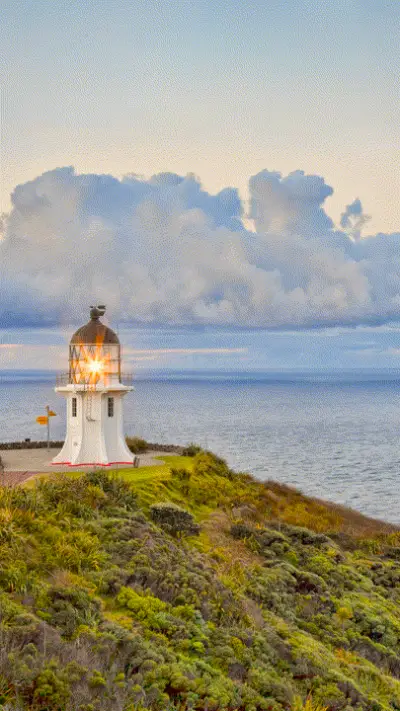 A lighthouse by the seaside - Screenshot 2