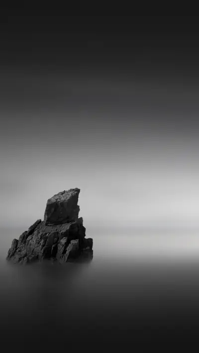 Rock scenery where the sea and sky meet