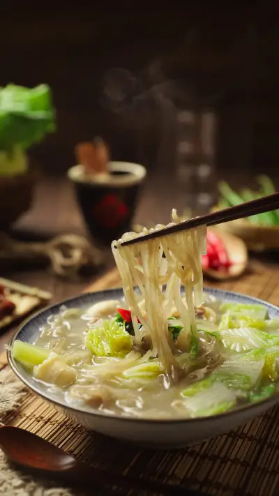 How to make cabbage vermicelli soup 2