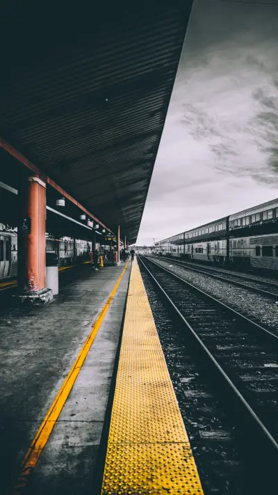 Dark (3) - Screenshot 1