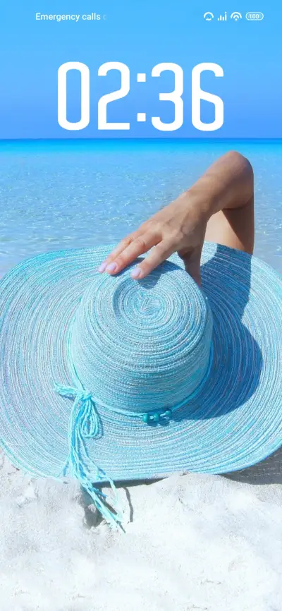 Blue hat - Screenshot 1