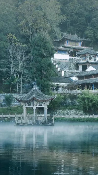 Go to tengchong to avoid the summer heat