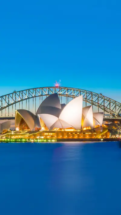 Downtown Sydney skyline in Australia at twilight - Screenshot 1