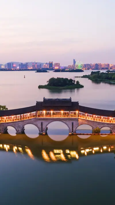 The Taihu Lake Lake Wetland Park 4