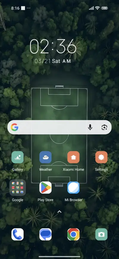 Green Soccer Field - Screenshot 2