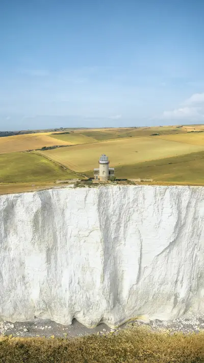 The white cliff at the end of the world - Screenshot 1