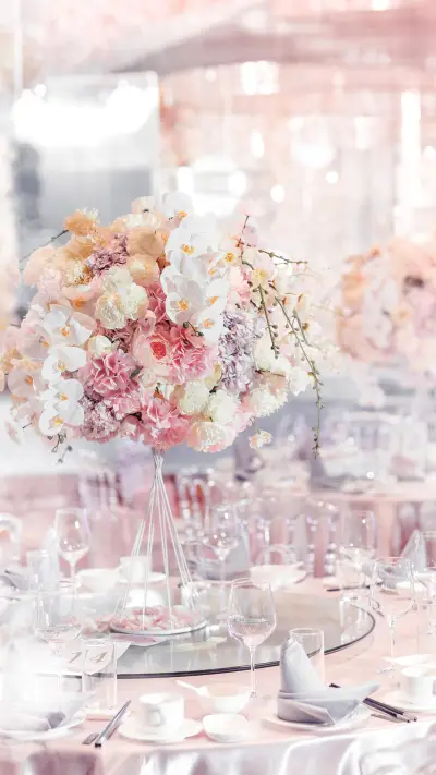 1 flower arrangement with eight points