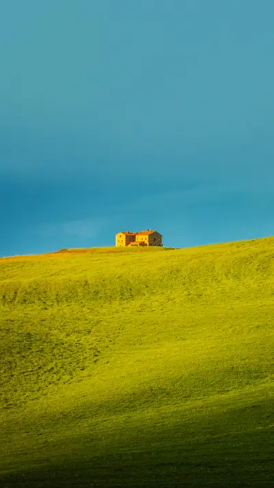Fantastic sunny spring field in Italy