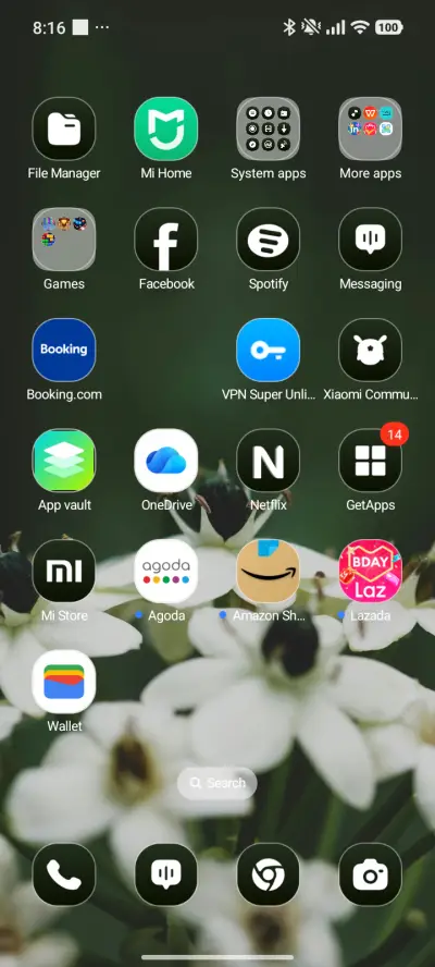 White Table - Screenshot 3