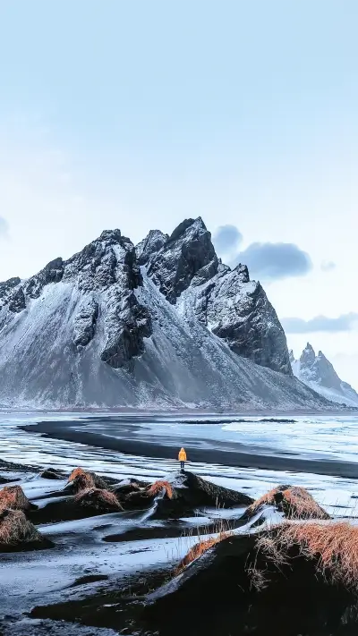 Mountains and sea - Screenshot 1