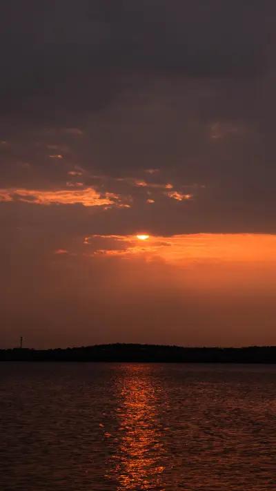Red clouds filled the screen